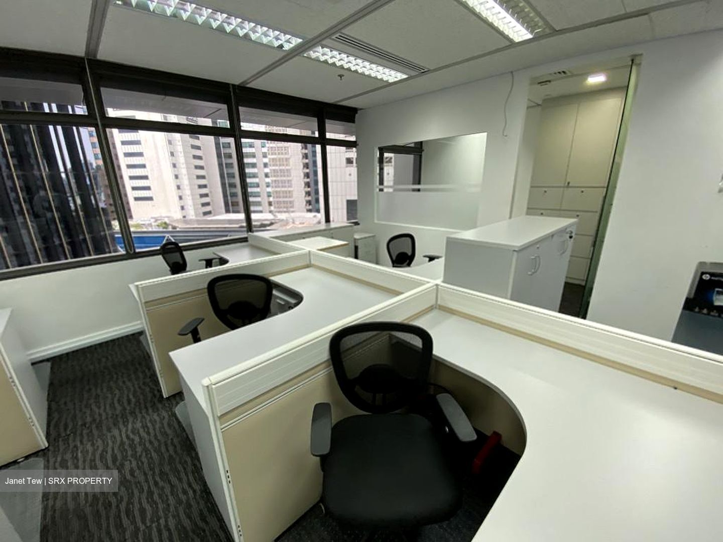 Singapore Land Tower (D1), Office #463743251